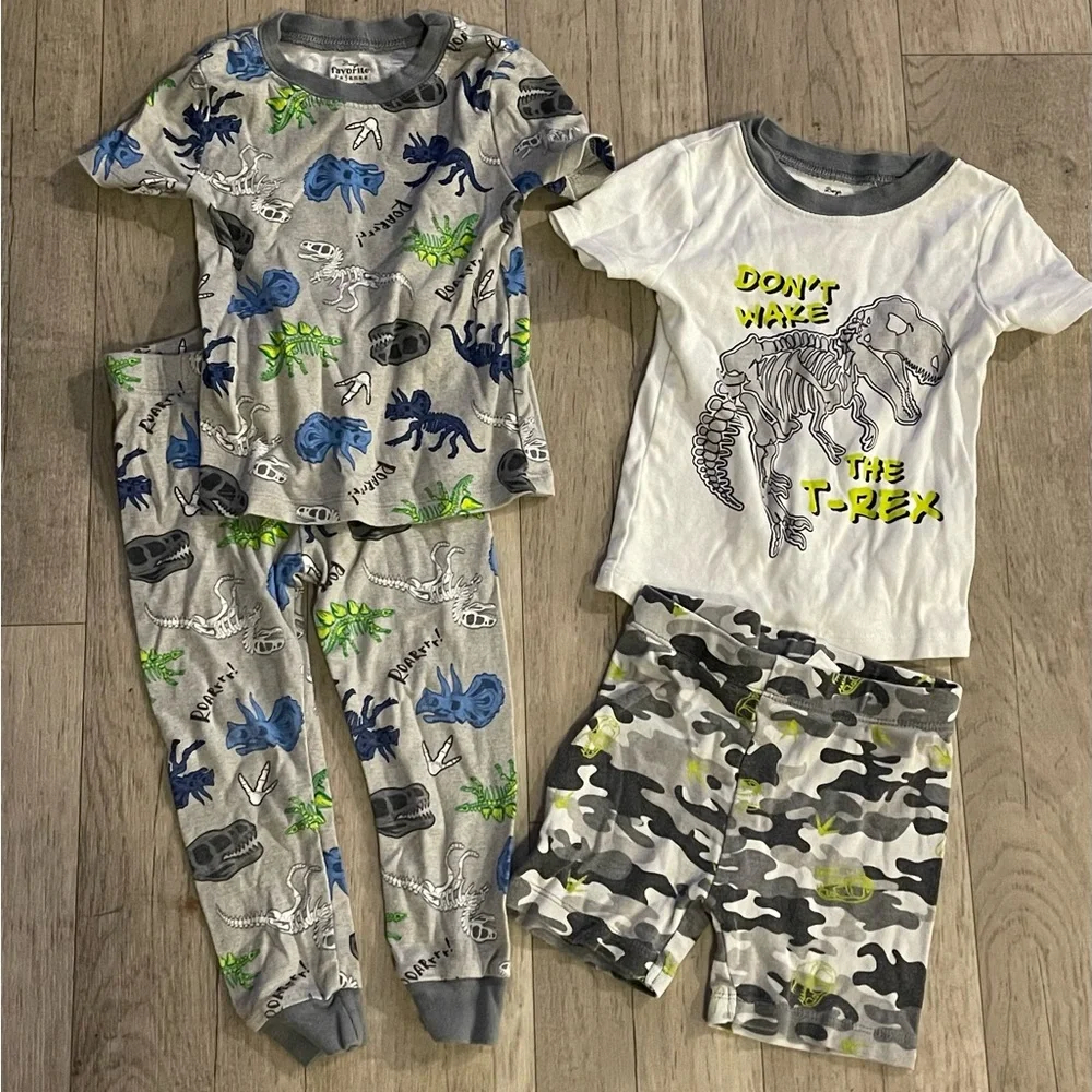Kids Dinosaur Pajama Set bundle - Gray and Green- members mark boys 2t NWOT